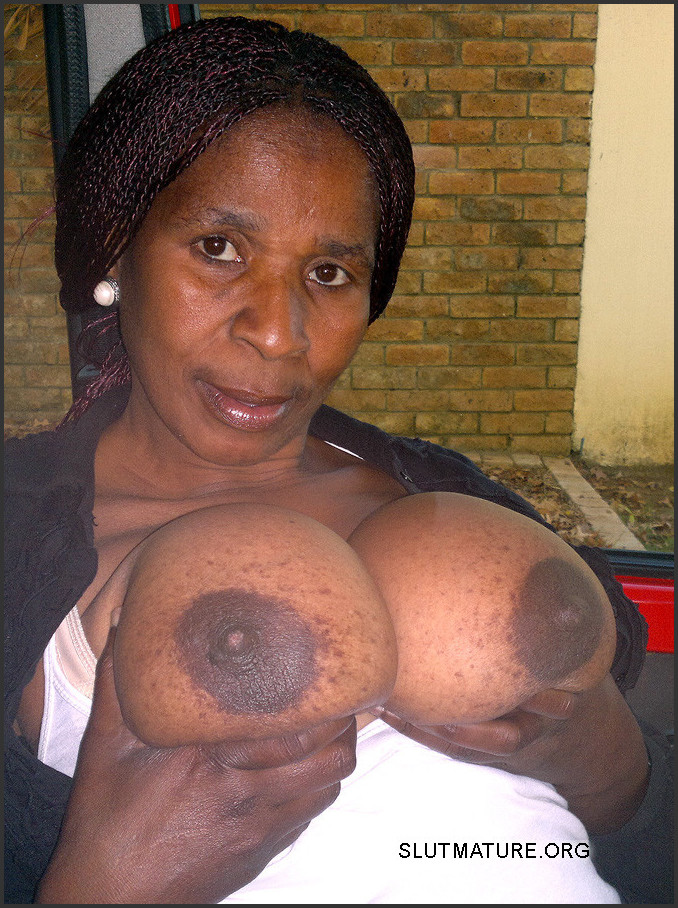 Mature Ebony Big Tits - Mature sex - Busty ebony matures show big boobs. Picture #2